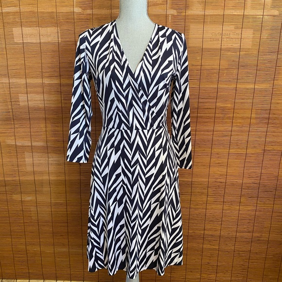 INC International Concepts Dresses & Skirts - INC Navy Blue & White Pattern Dress Size Small